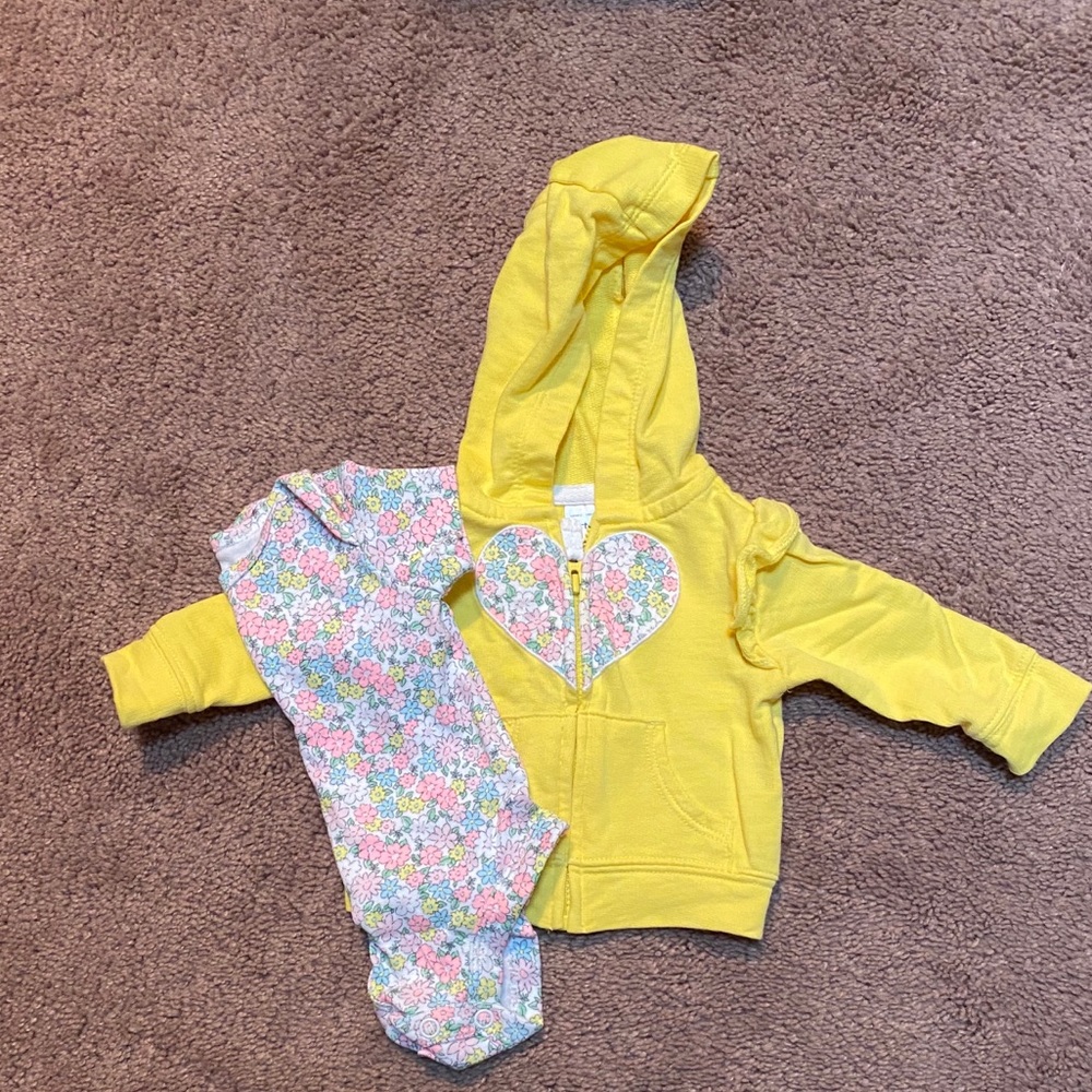 NWOT Matching hooded zip-up sweatshirt with onesie